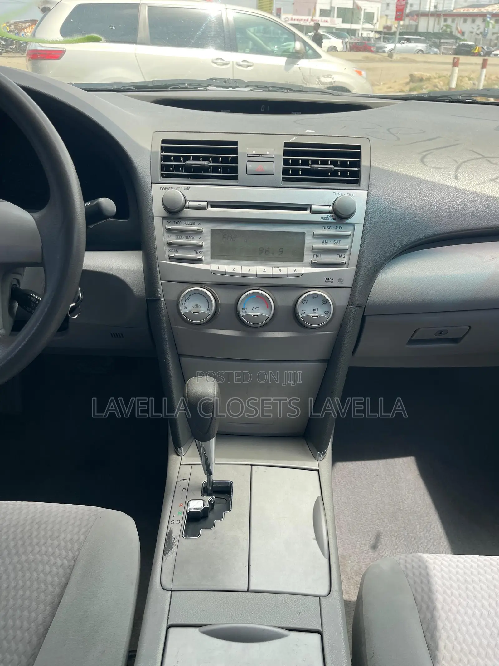 Toyota Camry 2010 Silver