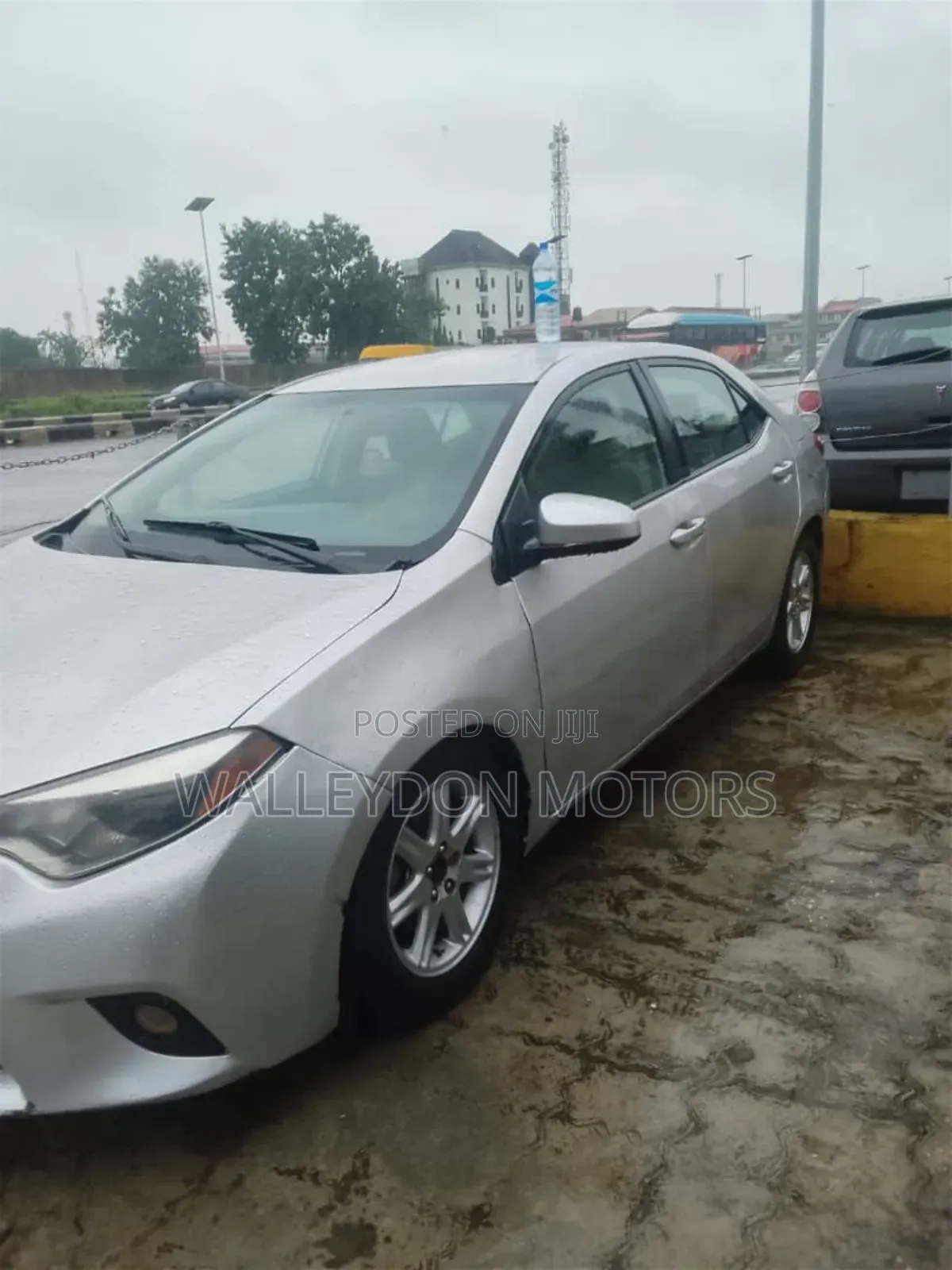 Toyota Corolla 2015 Silver