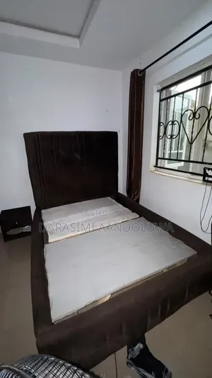 Used 4by6 Bedframe