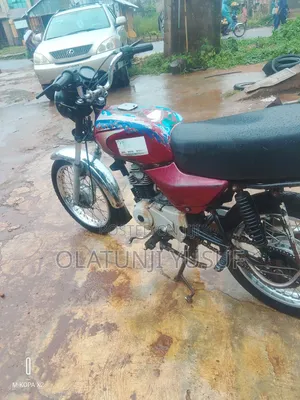 Bajaj Boxer 2018 Red