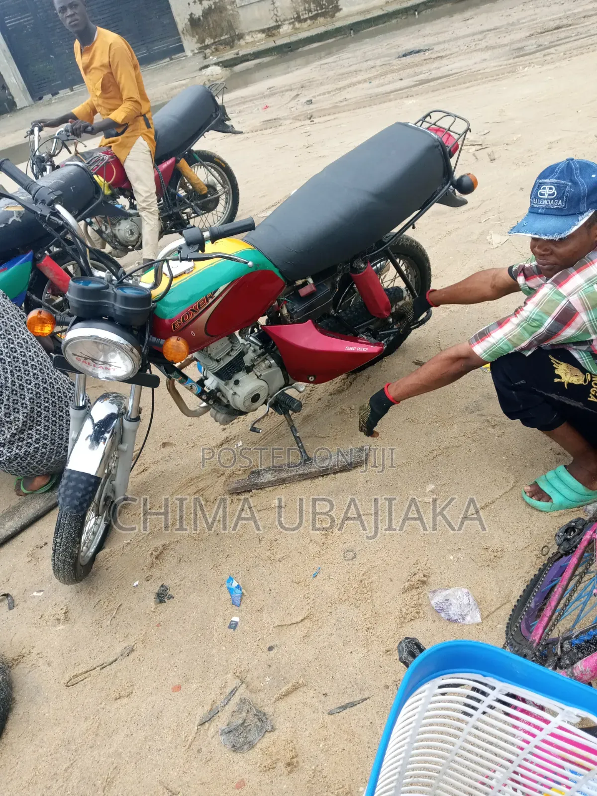Bajaj Boxer 2025 Red