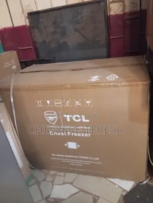 TCL Chest Freezer Model F400cfsl 310liters