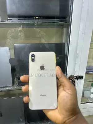 Apple iPhone XS Max 64 GB Gold
