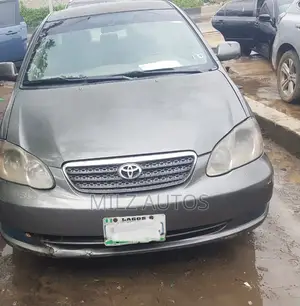 Toyota Corolla 2005 Gray