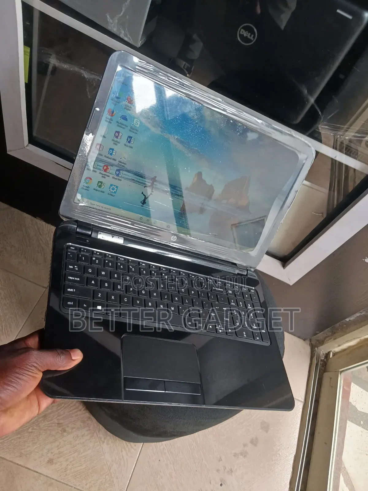 Laptop HP 255 8GB AMD HDD 500GB