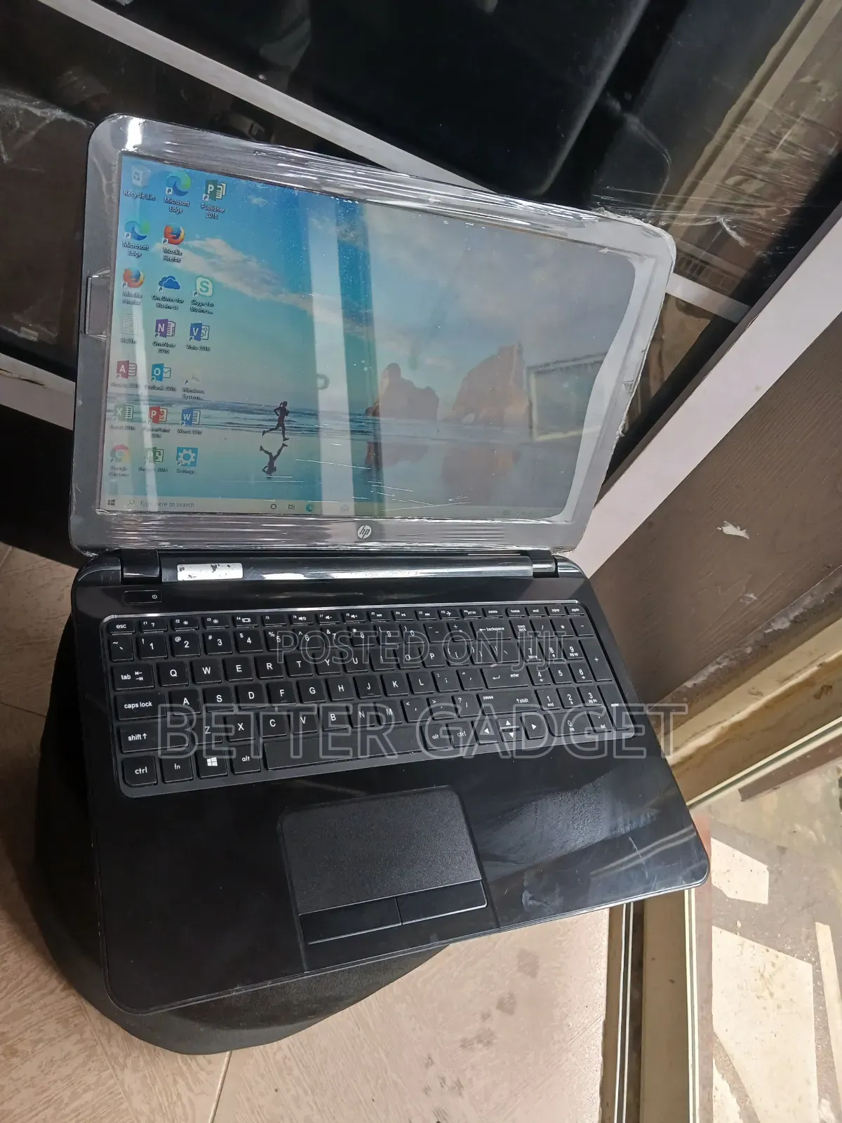 Laptop HP 255 8GB AMD HDD 500GB