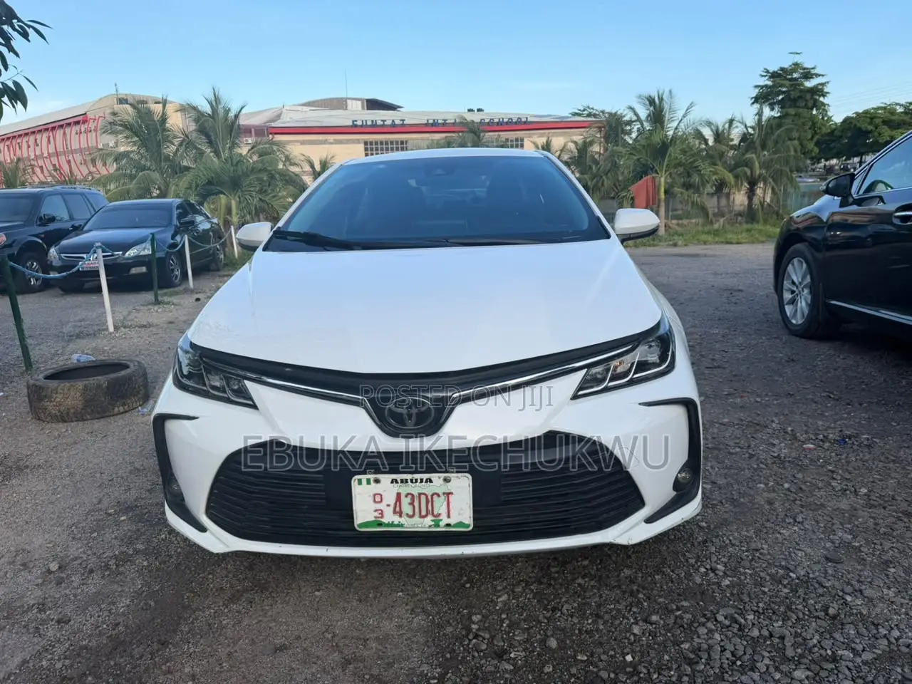 Toyota Corolla LE 2021 White