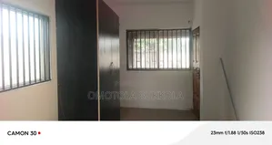 2bdrm Block of Flats in Adoo Road for rent