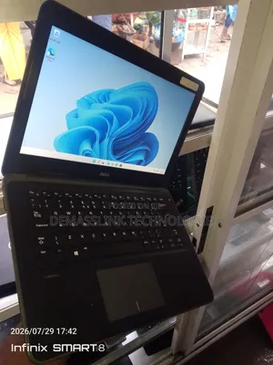 Laptop Dell Latitude 3380 4GB Intel Core i3 SSD 128GB