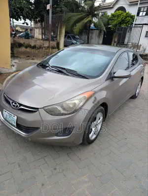 Hyundai Elantra 2013 Brown