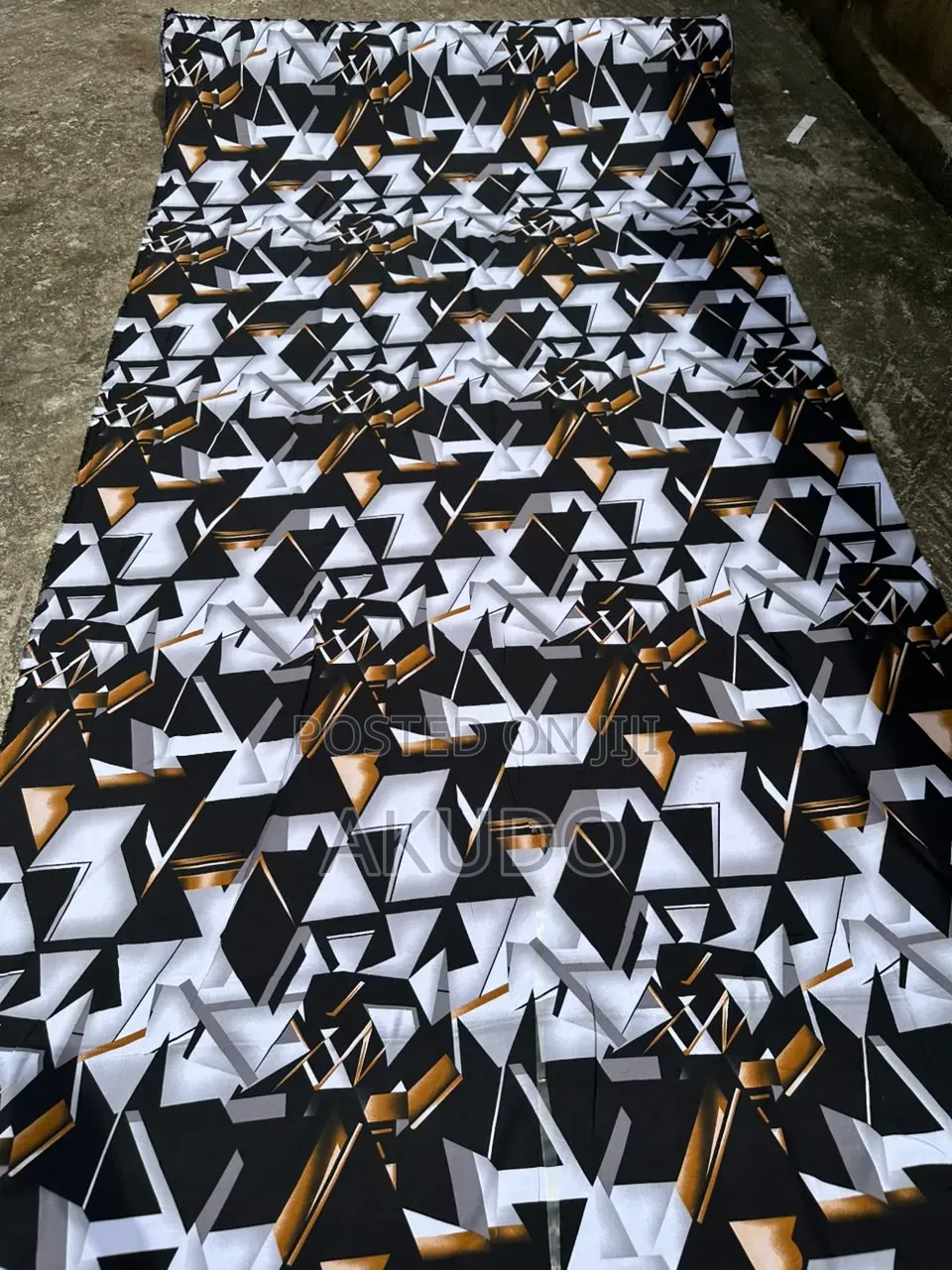 Vintage Crepe