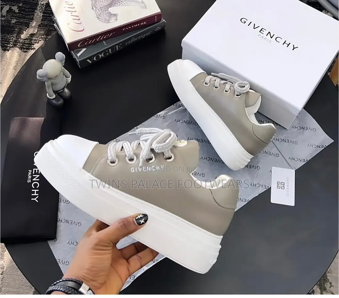 Givenchy Paris