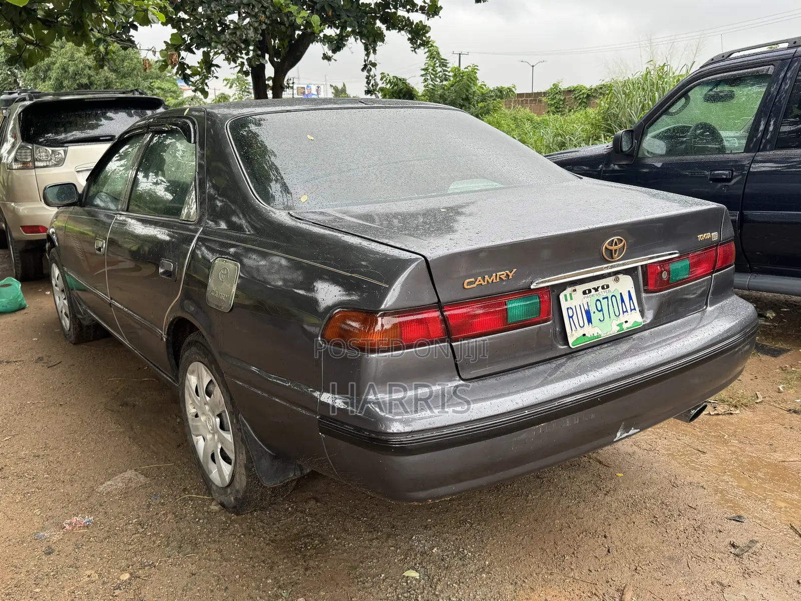 Toyota Camry 2000 Gray