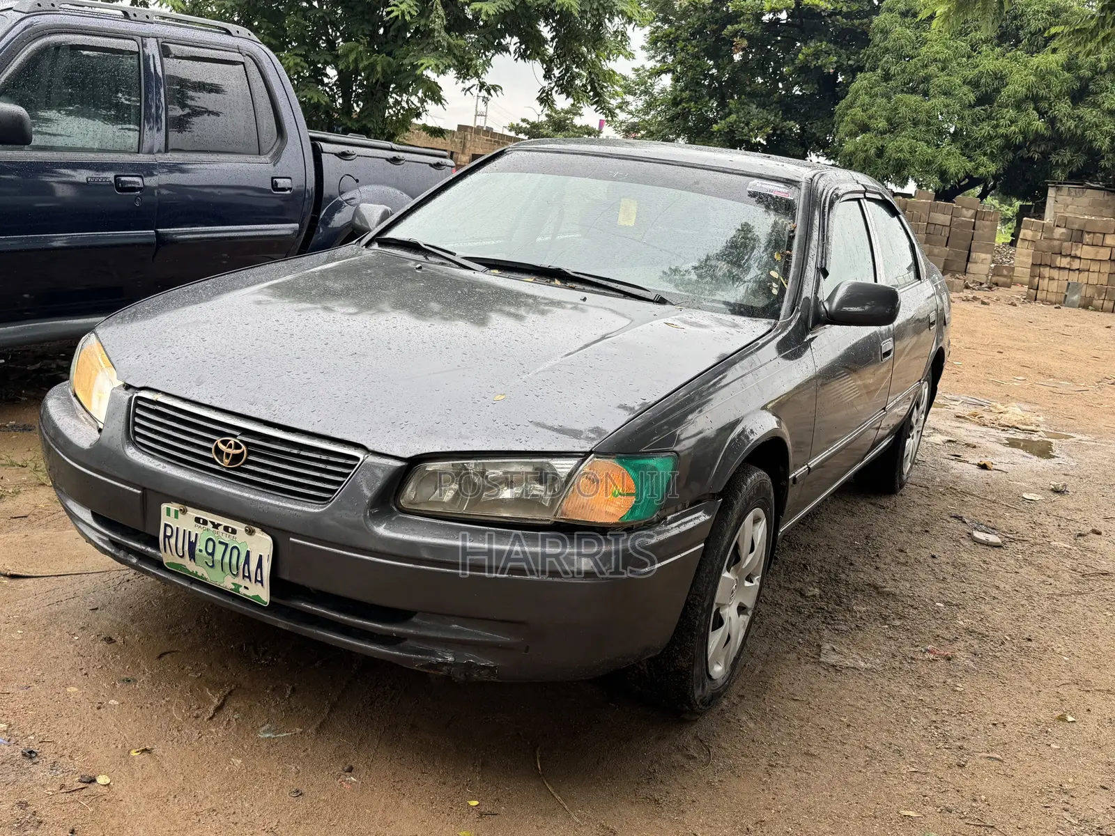 Toyota Camry 2000 Gray