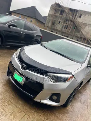 Toyota Corolla S Premium 4dr Sedan (1.8L 4cyl CVT) 2014 Silver