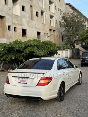 Mercedes-Benz C300 Sport Sedan RWD (3.0L 6cyl 6M) 2010 White