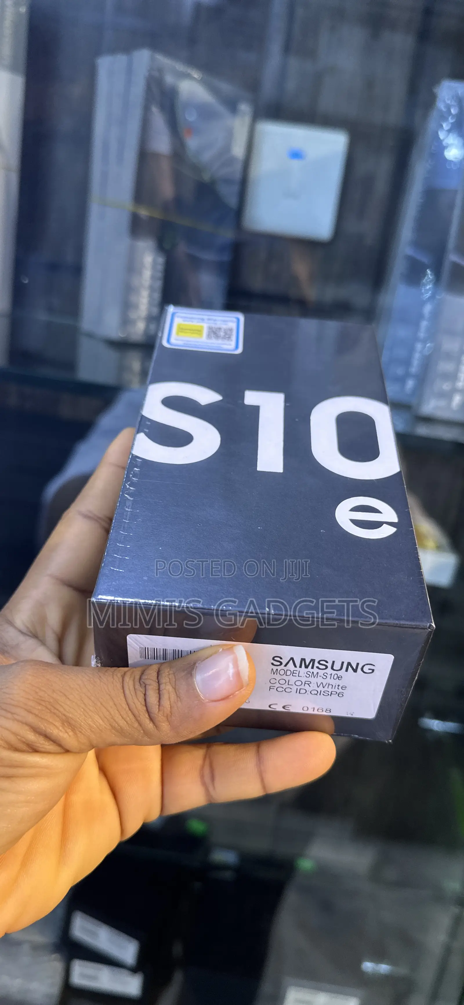 New Samsung Galaxy S10e 128 GB