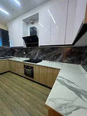 3bdrm Duplex in Off Whitesand for rent
