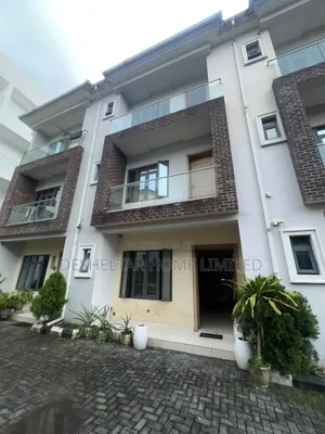 3bdrm Duplex in Off Whitesand for rent