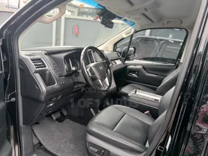 Toyota Quantum 2023 Black