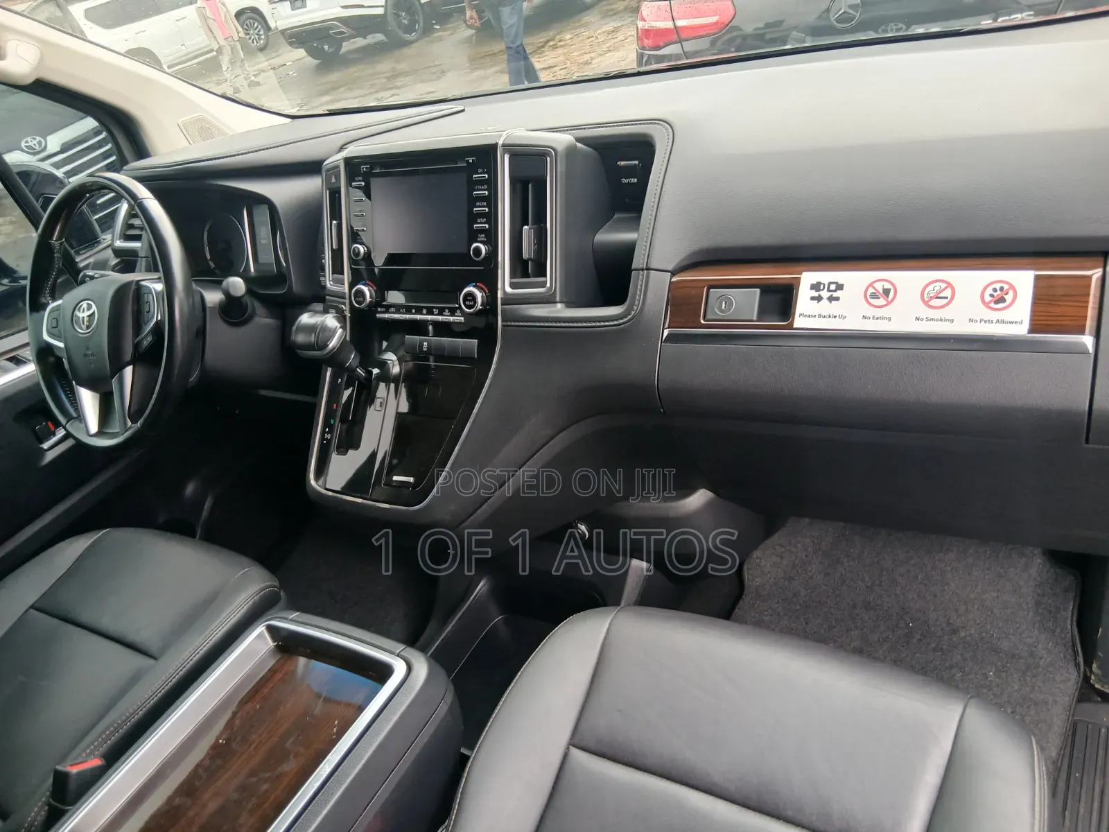 Toyota Quantum 2023 Black