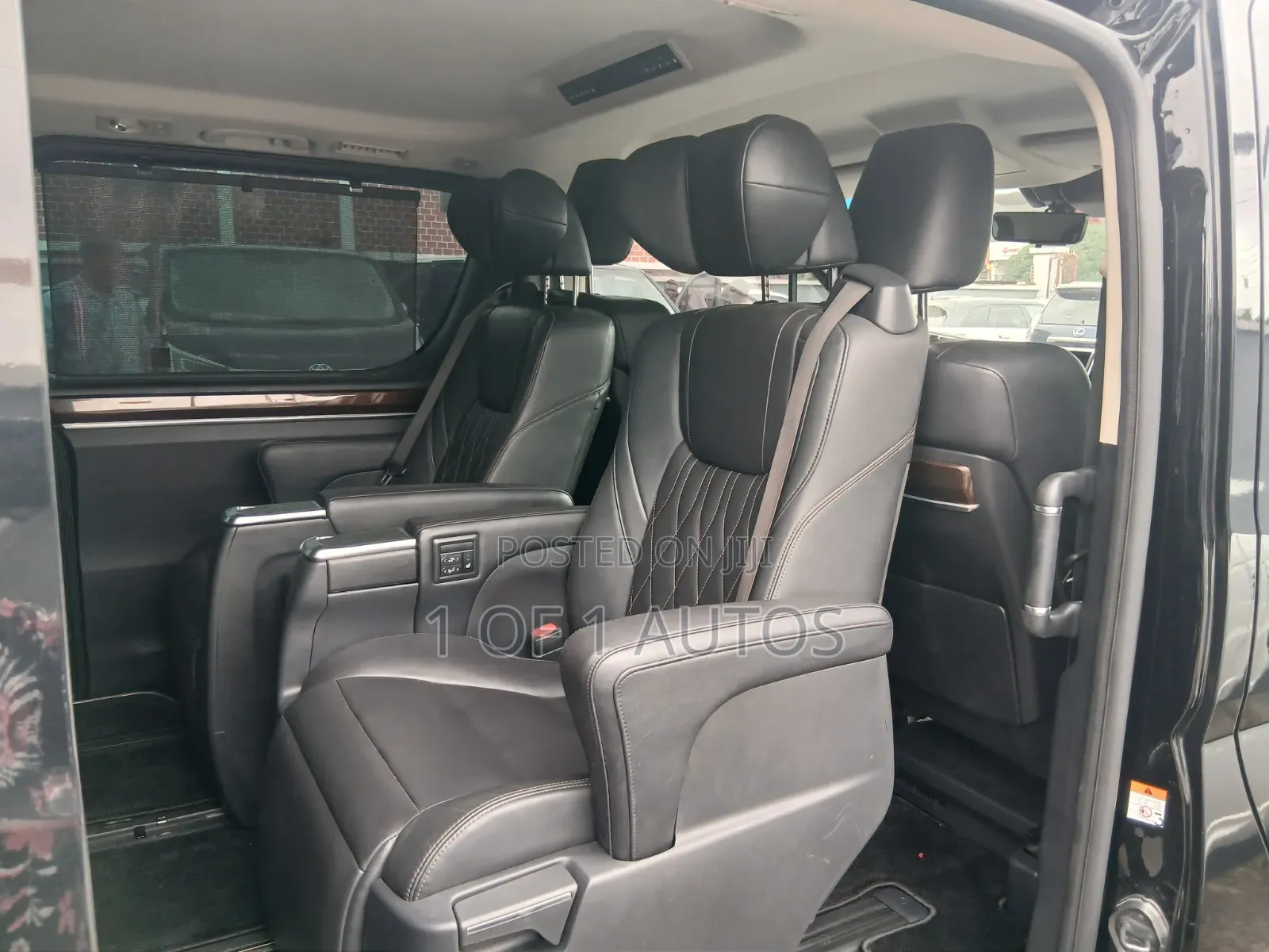 Toyota Quantum 2023 Black