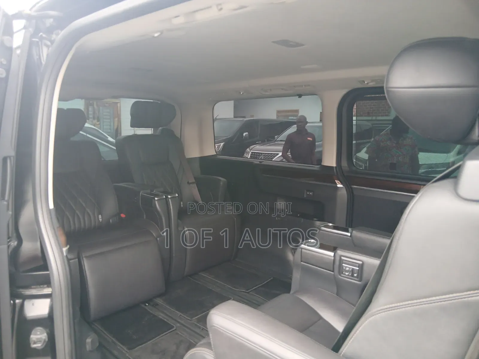Toyota Quantum 2023 Black