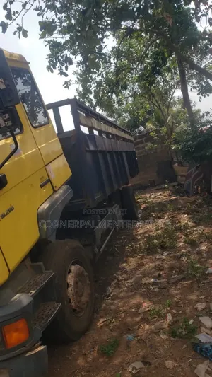 Man Truck 6tyres