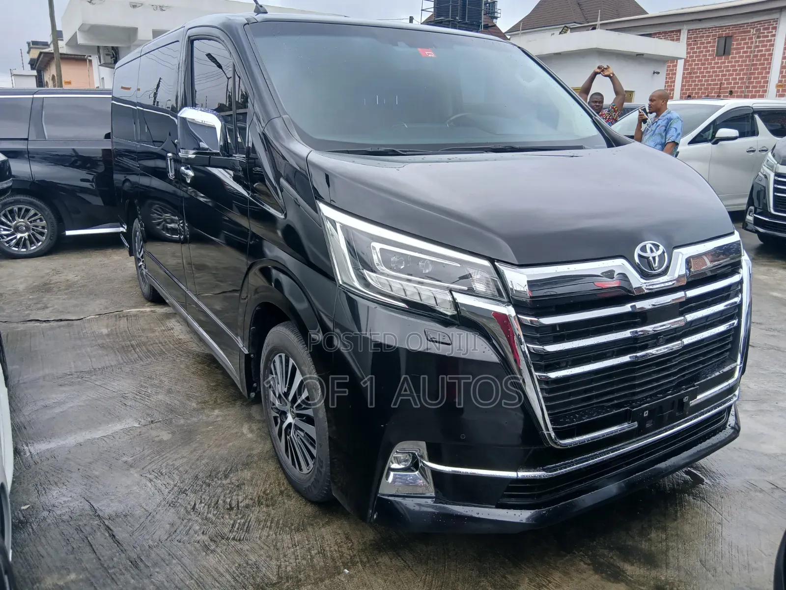 Toyota Quantum 2023 Black