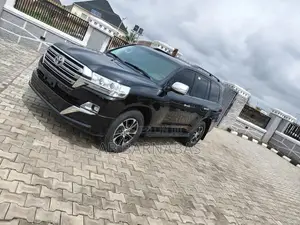 Toyota Land Cruiser 2018 Black