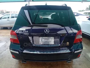 Mercedes-Benz GLK-Class 2010 Blue