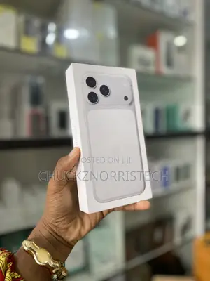 New Apple iPhone 17 Pro Max 256 GB Silver