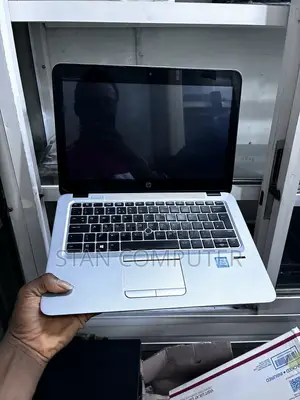 Laptop HP EliteBook 820 G3 8GB Intel Core i5 SSD 256GB