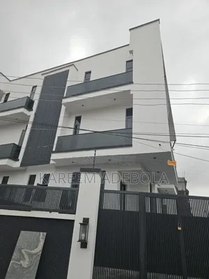 5bdrm Duplex in Omole Phase 1 for sale