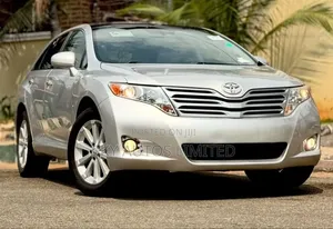 Toyota Venza AWD 2011 Silver