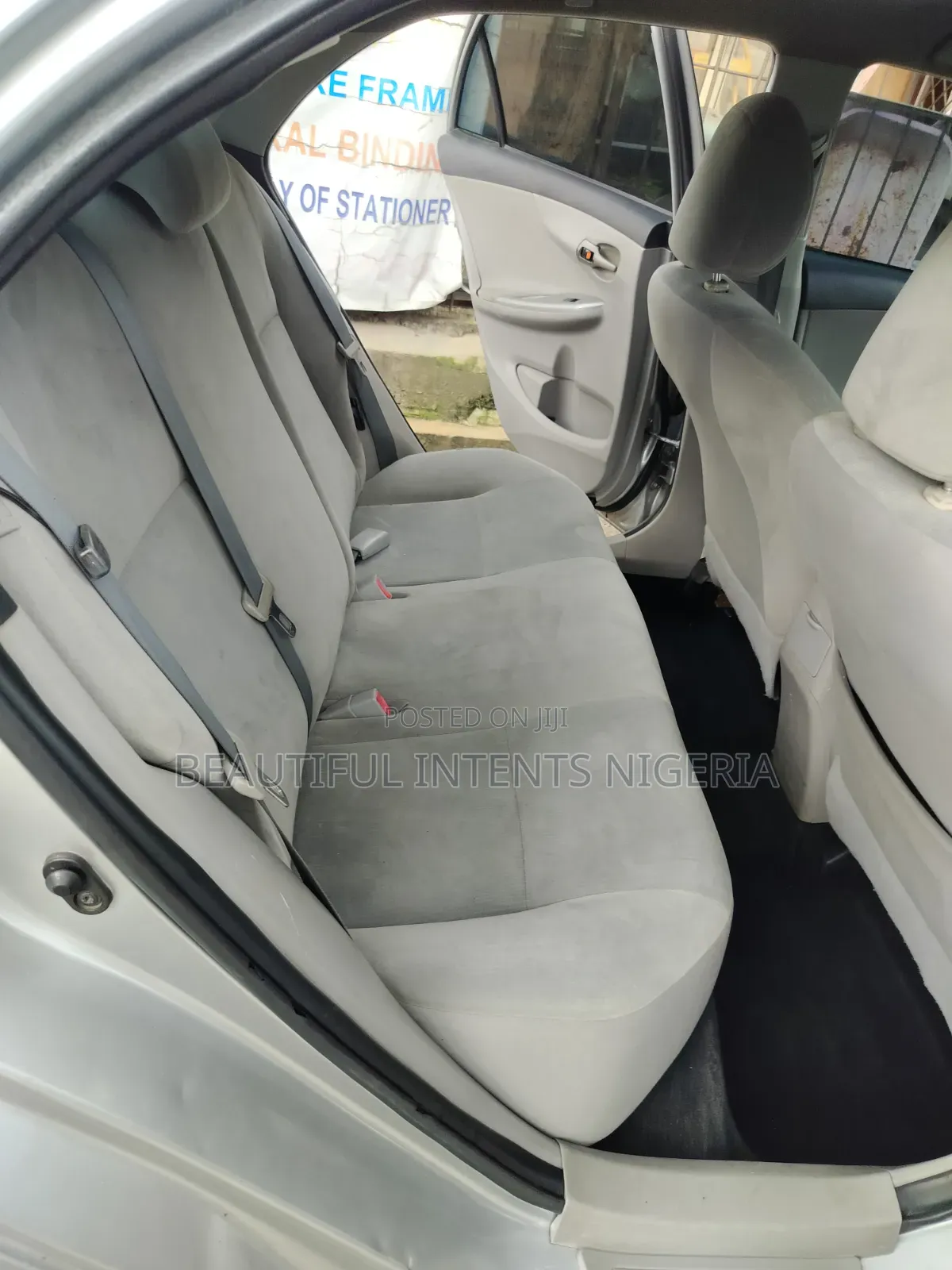 Toyota Corolla 2012 Silver