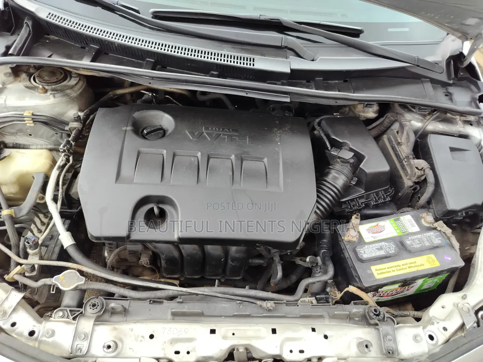 Toyota Corolla 2012 Silver
