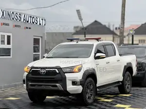 Toyota Hilux Revo Smart Cab Deisel 2.8 RWD 2022 White