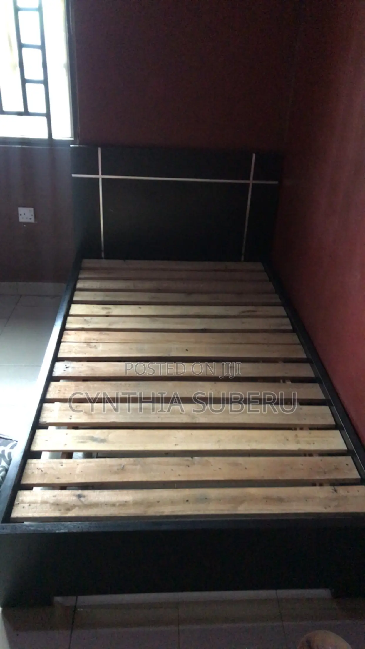 Bedframe 3.5 by 6