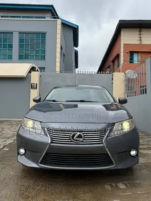 Lexus ES 350 FWD 2014 Gray