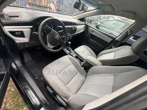 Toyota Corolla 2016 Black