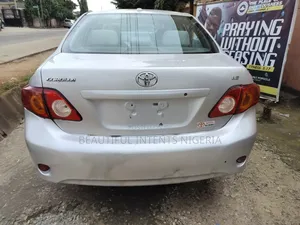 Toyota Corolla 2009 Silver