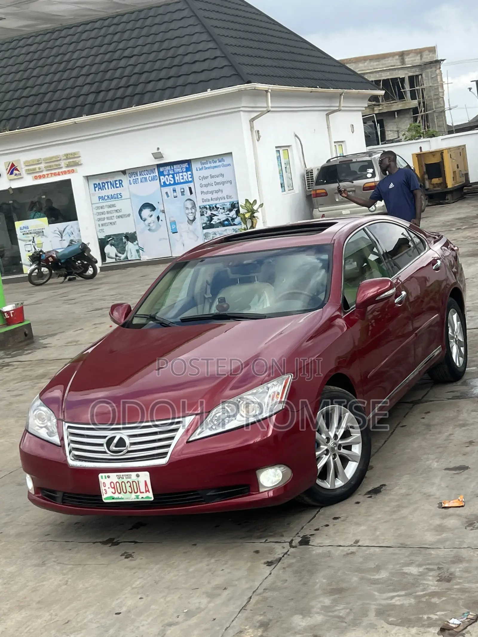 Lexus ES 350 2010 Red