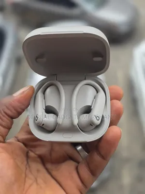 Apple PowerBeats Pro 2