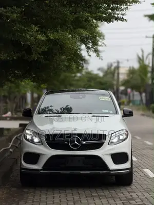 Mercedes-Benz GLE-Class 2016 White