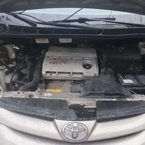 Toyota Sienna 2007 Gold