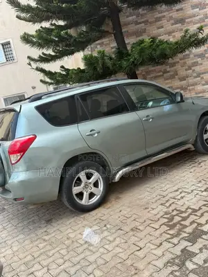 Toyota RAV4 2008 Green