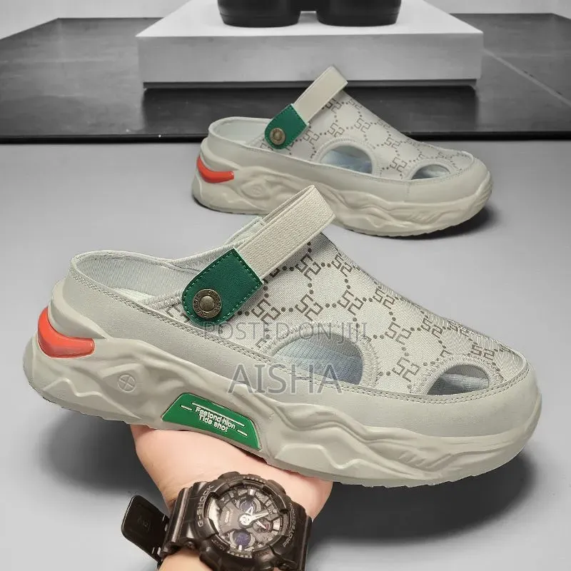 Crocs Snickers