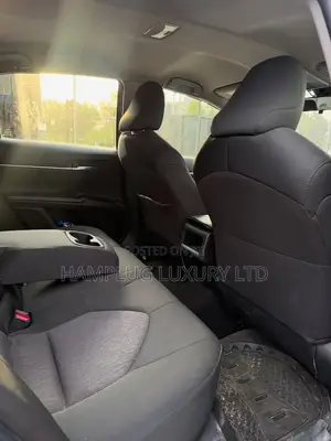 Toyota Camry 2018 Blue