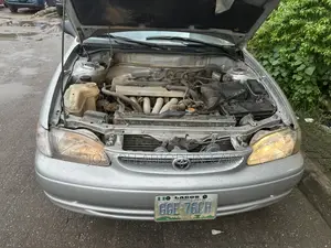 Toyota Corolla 2001 Silver